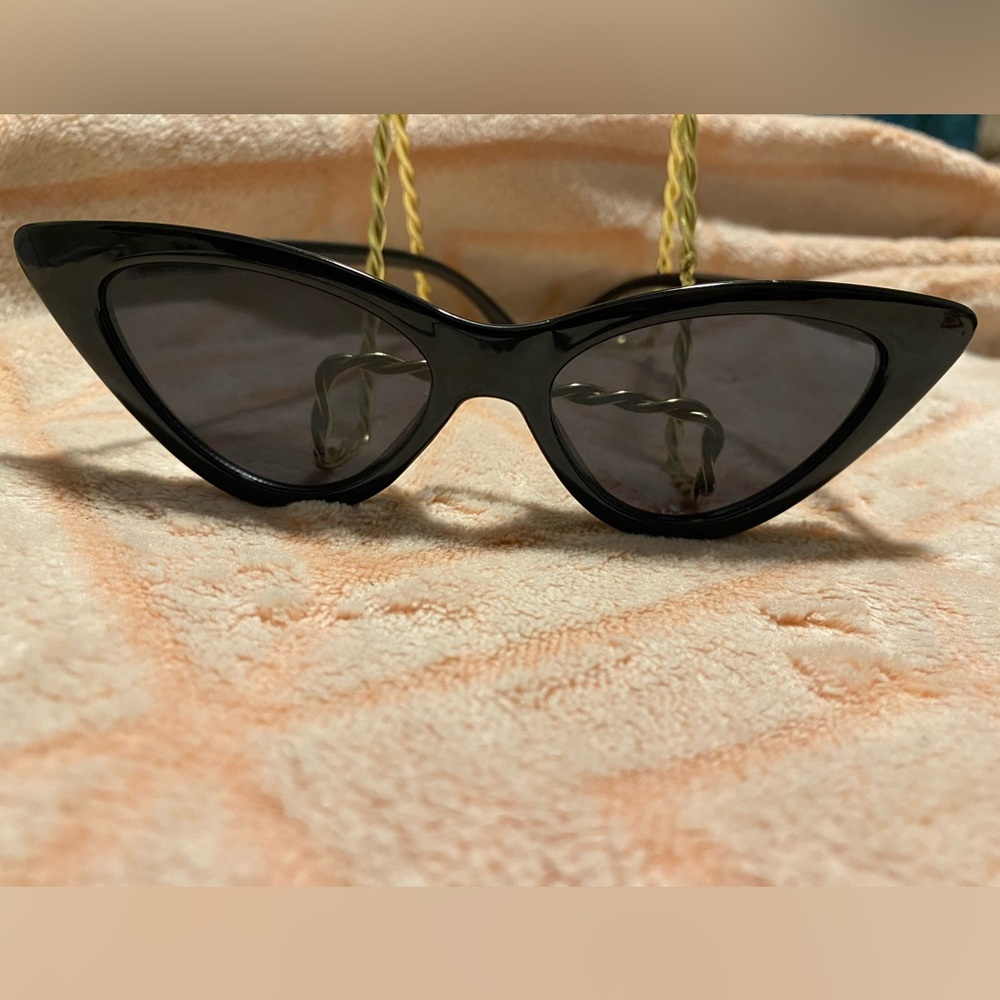 Black frame black lens Cat eye Sunglasses